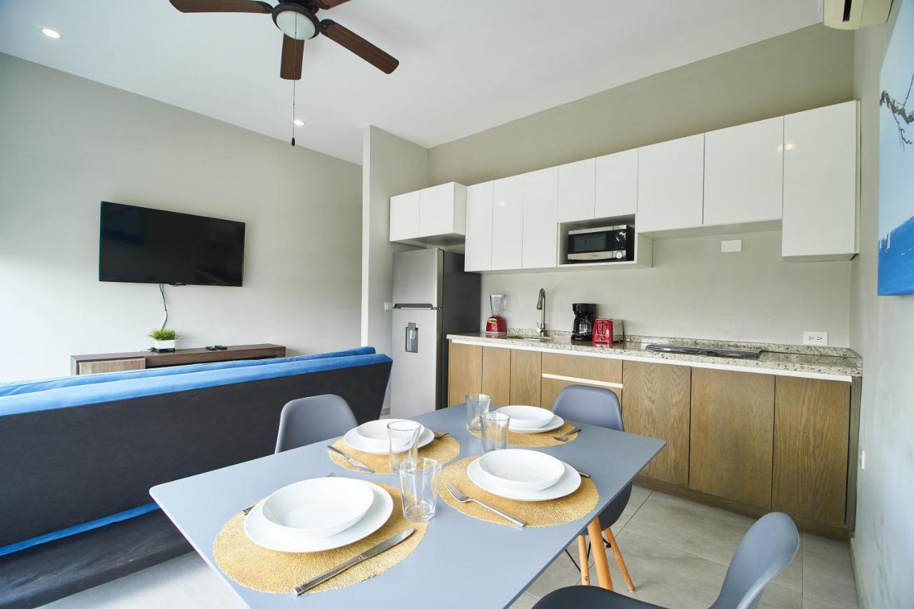 Aparthotel Torre 42 Playa Del Carmen By Lockey Exterior foto