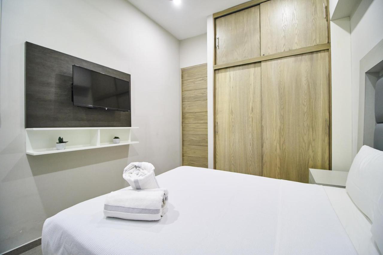 Aparthotel Torre 42 Playa Del Carmen By Lockey Exterior foto