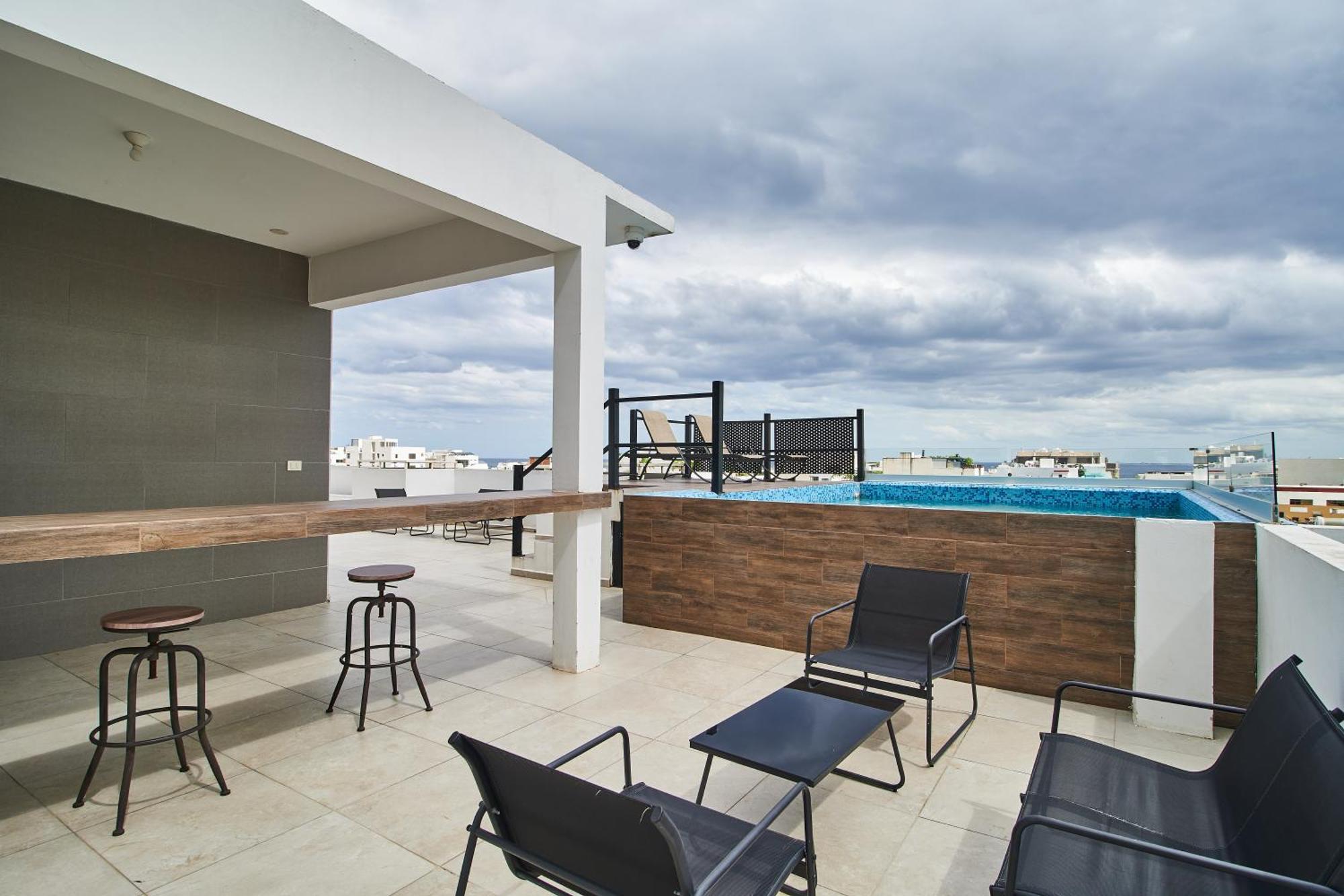 Aparthotel Torre 42 Playa Del Carmen By Lockey Exterior foto
